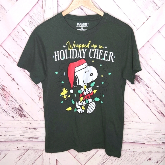 Peanuts Tops - Peanuts Wrapped Up In Holiday Cheer Tee